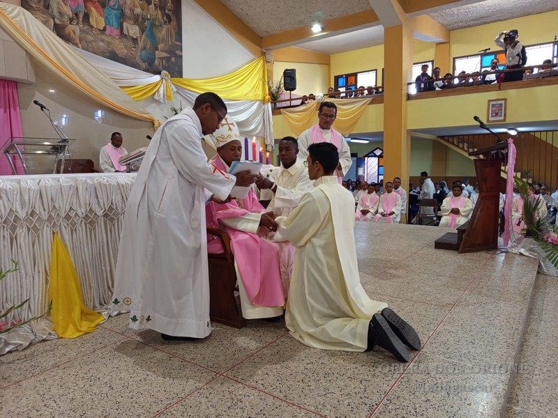 Madagascar- Due nuovi diaconi e l'inizio dell'anno giubilare del 50° di presenza orionina -  29106