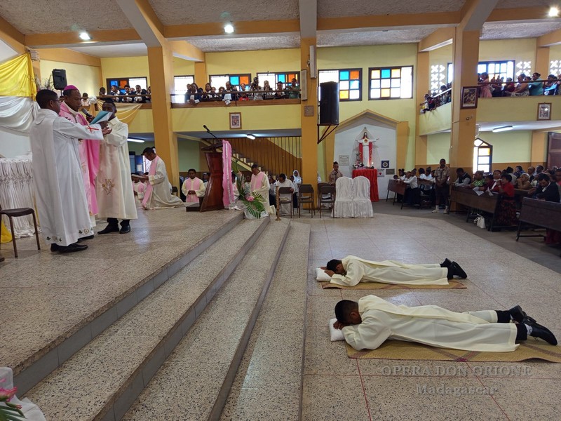 Madagascar- Due nuovi diaconi e l'inizio dell'anno giubilare del 50° di presenza orionina -  29107