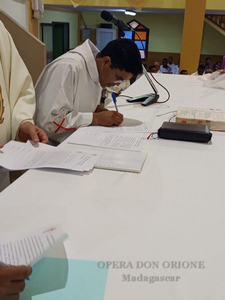 Madagascar- Due nuovi diaconi e l'inizio dell'anno giubilare del 50° di presenza orionina -  29114