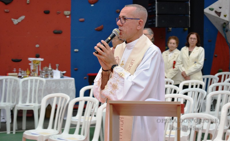 Brasile Sud – L'ordinazione sacerdotale del diacono Anilson ALVES DE OLIVEIRA  -  29146