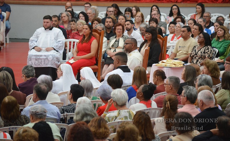 Brasile Sud – L'ordinazione sacerdotale del diacono Anilson ALVES DE OLIVEIRA  -  29153