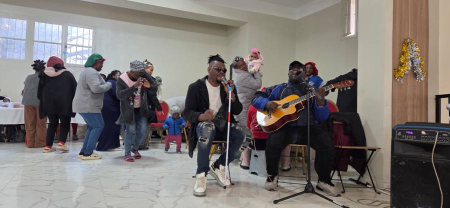 Casablanca: pranzo di Natale per oltre 160 giovani migranti alla Parrocchia Madonna di Lourdes -  29190