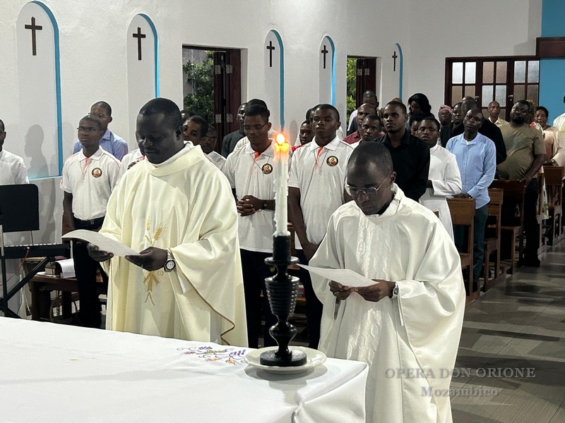 Aperto il noviziato in Mozambico: accolto il primo gruppo di cinque novizi mozambicani.  -  29259