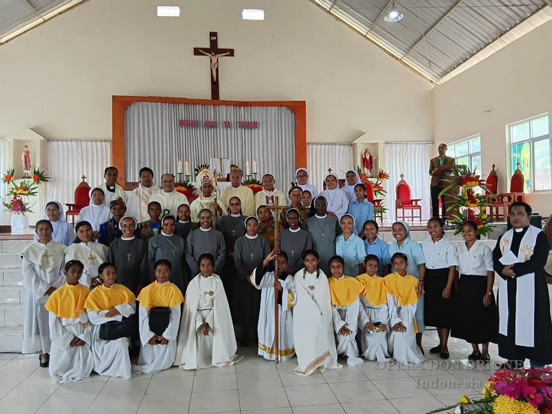 Indonesia - A Haekesak la professione perpetua delle prime suore orionine indonesiane -  29284