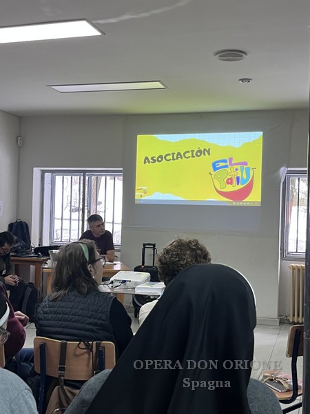 Gli incontri della Famiglia Carismatica Orionina in Spagna e in Venezuela  -  29373