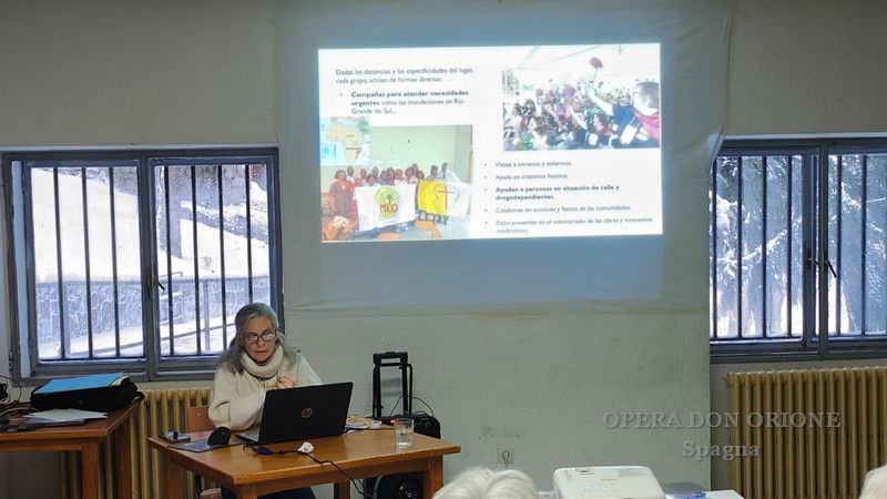 Gli incontri della Famiglia Carismatica Orionina in Spagna e in Venezuela  -  29376