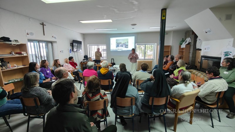 Gli incontri della Famiglia Carismatica Orionina in Spagna e in Venezuela  -  29379