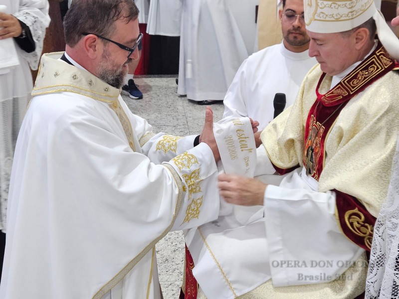 Brasile Sud: Celebrata l'ordinazione sacerdotale del diacono Alexandre de Maman -  29413