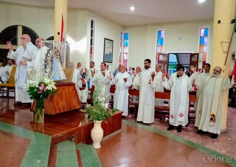 Argentina - Professione religiosa, ministeri e invio missionario nella comunità orionina di Claypole -  29490