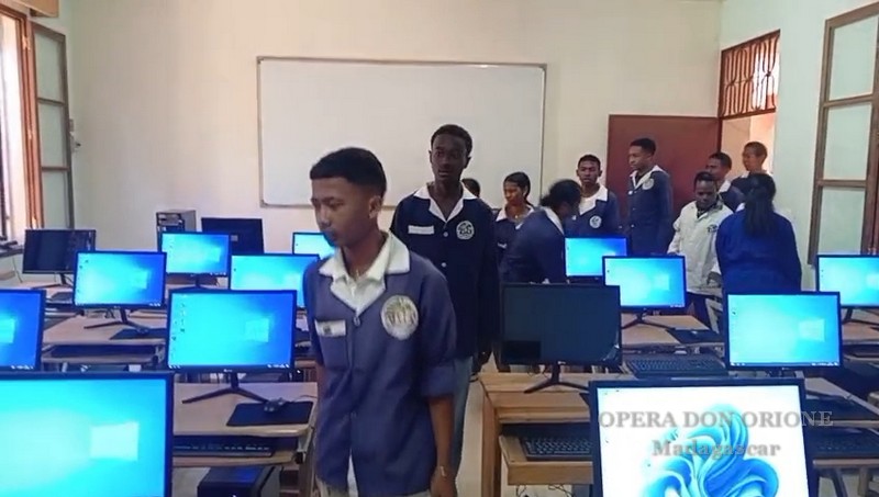 Madagascar - Un sogno realizzato per il Liceo San Luigi Orione di Namehana -  29544
