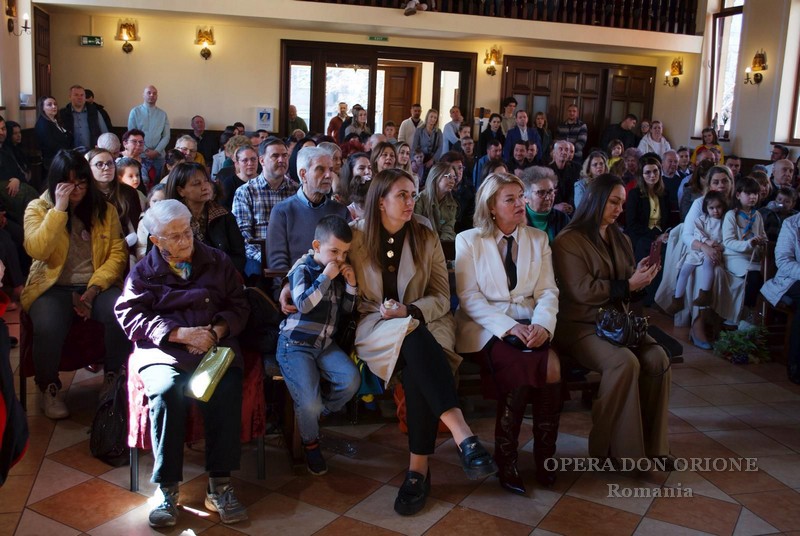 Romania -Musica, preghiera e riconoscenza: l'evento “Note per la mamma” a Oradea -  29676