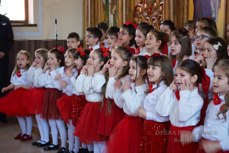 Romania -Musica, preghiera e riconoscenza: l'evento “Note per la mamma” a Oradea -  29683