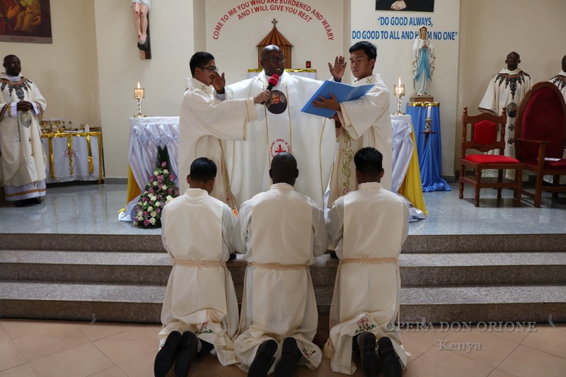 Kenya – A Nairobi la professione perpetua di tre chierici -  29720