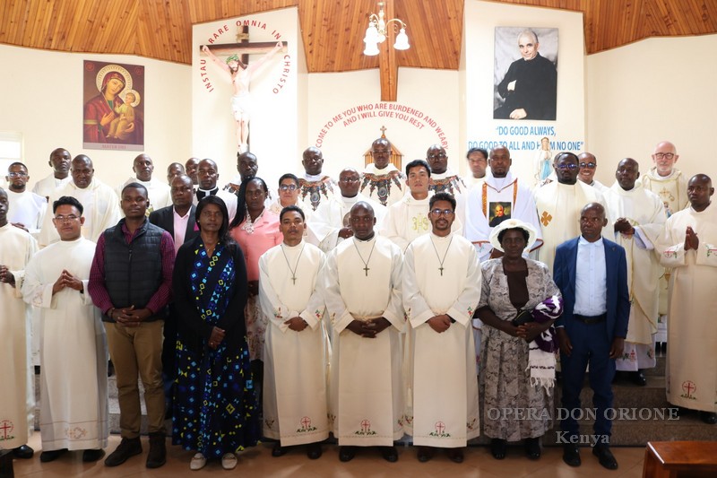 Kenya – A Nairobi la professione perpetua di tre chierici -  29724