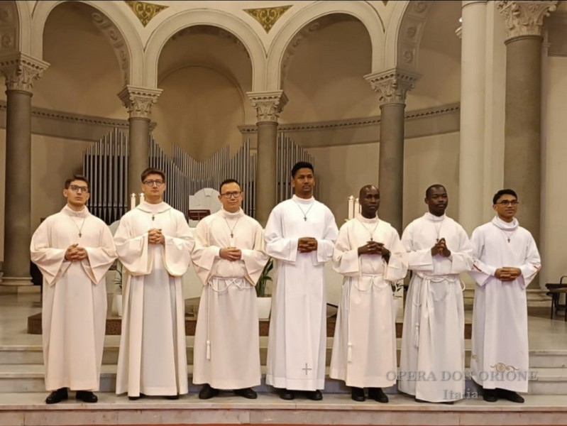 Italia – Celebrata a Roma la Professione perpetua di sette chierici -  29745