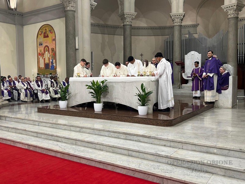 Italia – Celebrata a Roma la Professione perpetua di sette chierici -  29748