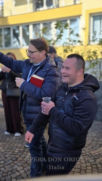 Ercolano (NA) - “Pulmino Solidale: Inclusione in Movimento” -  29809