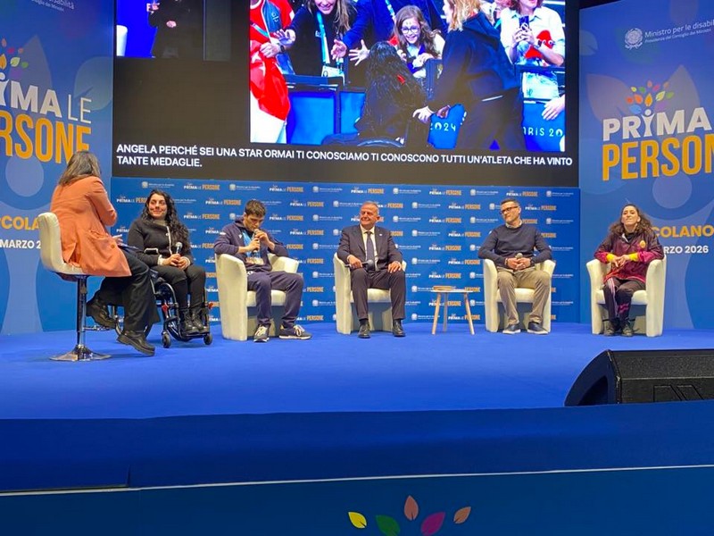 Italia - La visita del Ministro per le Disabilità al Centro Don Orione di Ercolano -  29932