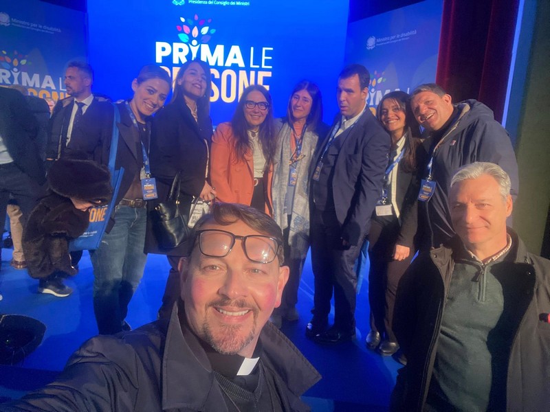 Italia - La visita del Ministro per le Disabilità al Centro Don Orione di Ercolano -  29937