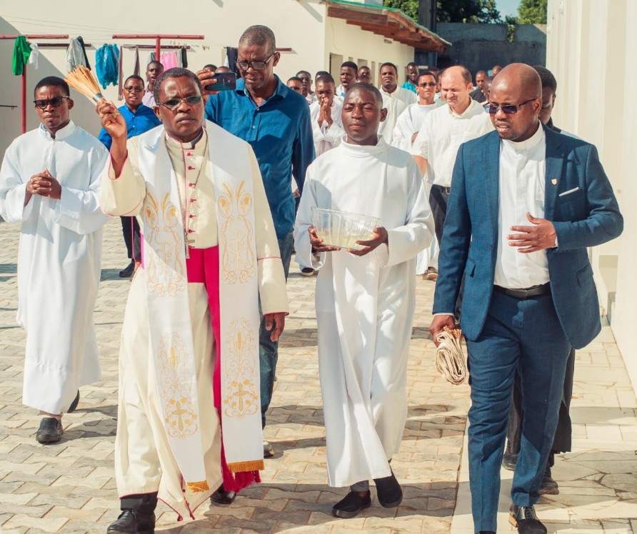 Mozambico: benedetta a Tsalala la nuova Casa di Formazione “Nossa Senhora da Guarda” -  30057
