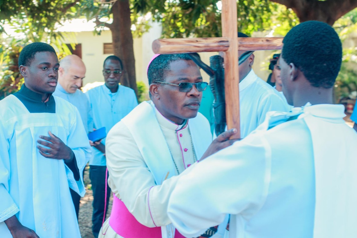Mozambico: benedetta a Tsalala la nuova Casa di Formazione “Nossa Senhora da Guarda” -  30060