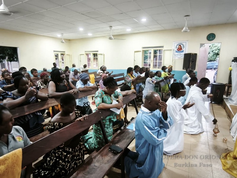 Burkina Faso – Al CHR di Banfora inaugurata la grotta dedicata a “Nostra Signora della Guardia” -  30117