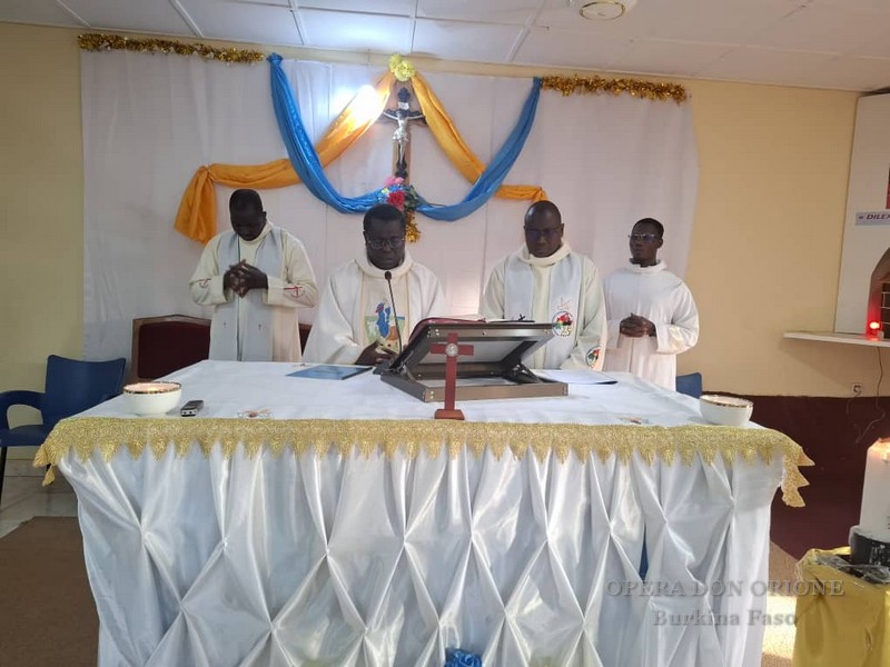 Burkina Faso – Al CHR di Banfora inaugurata la grotta dedicata a “Nostra Signora della Guardia” -  30136
