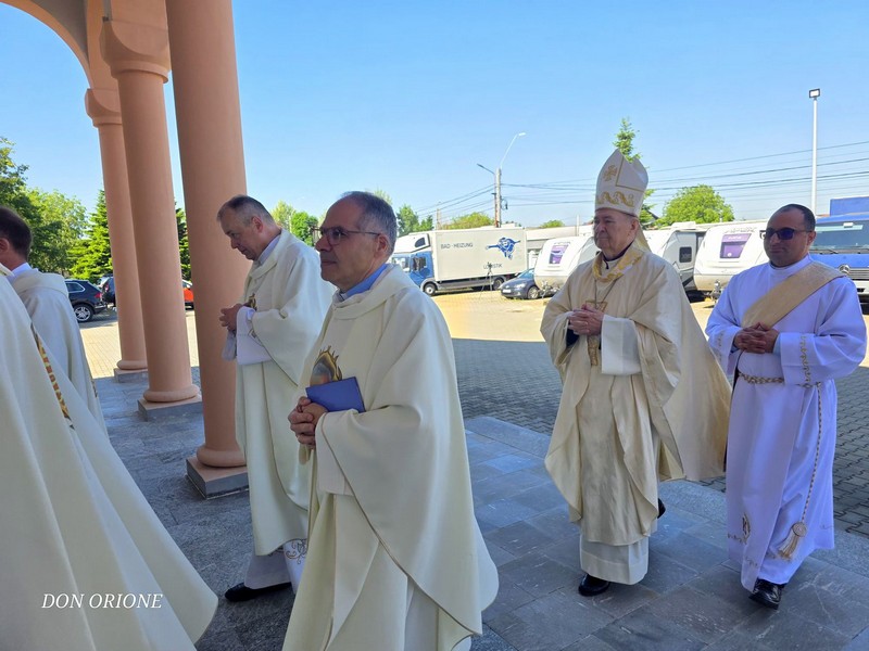 Romania – La comunità orionina di Voluntari-Bucarest celebra i 25 anni della chiesa di S. Luigi Orione -  30229