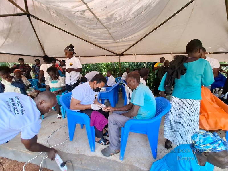 Kenya – A Nyadorera la festa di San Luigi Orione diventa servizio ai più poveri -  30273