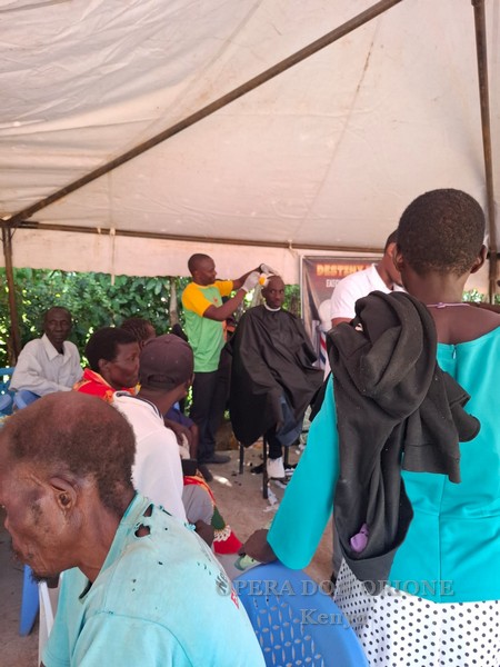 Kenya – A Nyadorera la festa di San Luigi Orione diventa servizio ai più poveri -  30275