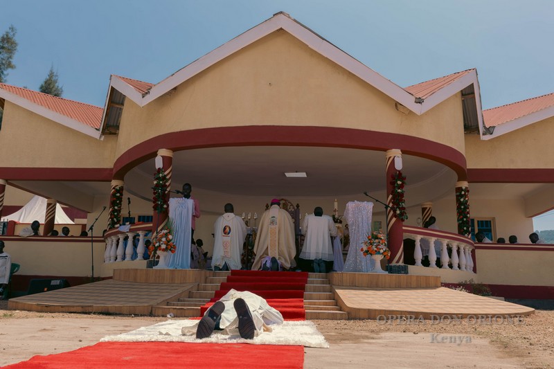 Kenya – Un nuovo sacerdote nella Delegazione di “Nostra Signora del Rosario” -  30285