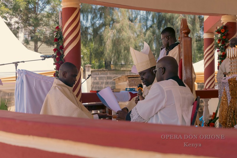 Kenya – Un nuovo sacerdote nella Delegazione di “Nostra Signora del Rosario” -  30291