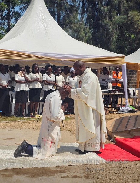 Kenya – Un nuovo sacerdote nella Delegazione di “Nostra Signora del Rosario” -  30303