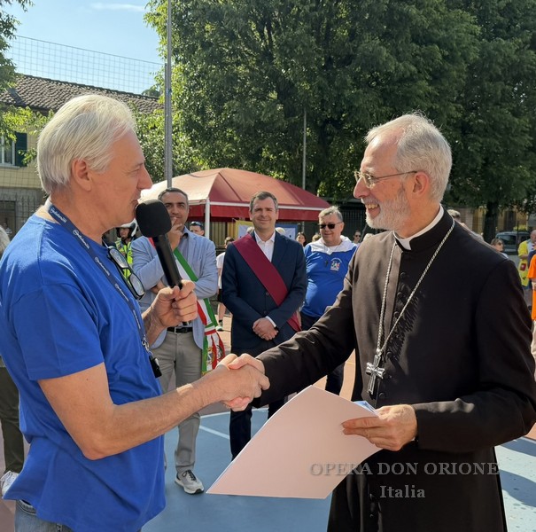 Tortona - Due ruote e passi di solidarietà sotto lo sguardo della Madonna della Guardia -  30347