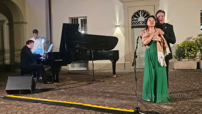 Il bel canto nel cortile del Paterno di Tortona -  30432
