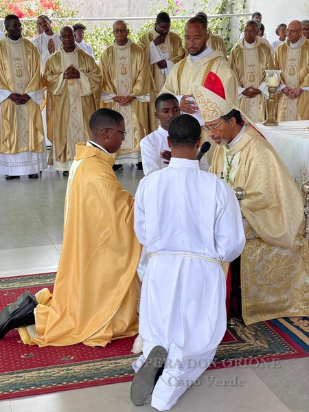 Capo Verde - Igualdino da Silva Tavares ordinato sacerdote -  30536