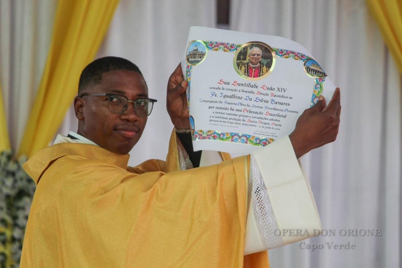Capo Verde - Igualdino da Silva Tavares ordinato sacerdote -  30545