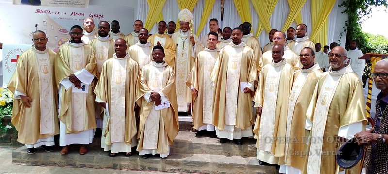 Capo Verde - Igualdino da Silva Tavares ordinato sacerdote -  30560