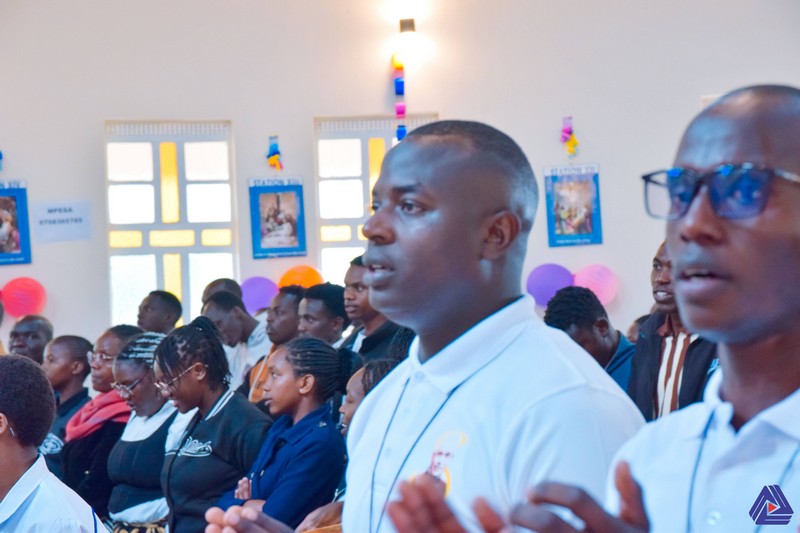 Kenya - Nove novizi emettono la Prima Professione Religiosa a Nairobi -  30676