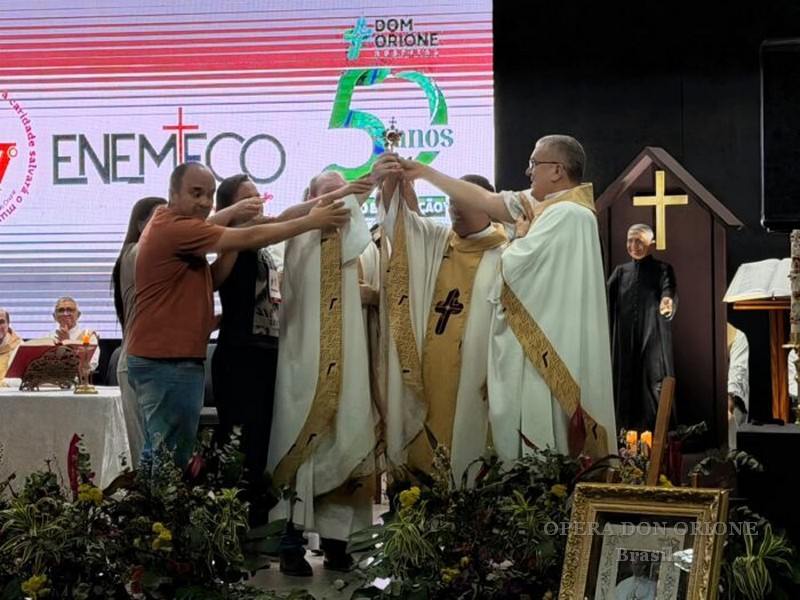 Brasile - 37° ENEMECO: comunione, spiritualità e approfondimento dell'identità cristiana al servizio della vita -  30806