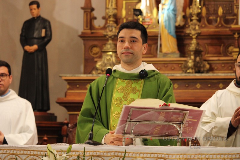 Cile - A Los Angeles ordinato sacerdote Padre Sebastián Vega Selaive  -  30844
