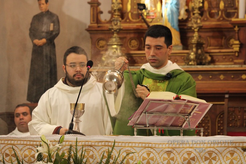 Cile - A Los Angeles ordinato sacerdote Padre Sebastián Vega Selaive  -  30846