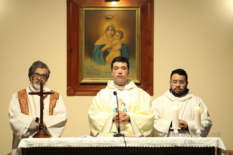Cile - A Los Angeles ordinato sacerdote Padre Sebastián Vega Selaive  -  30847