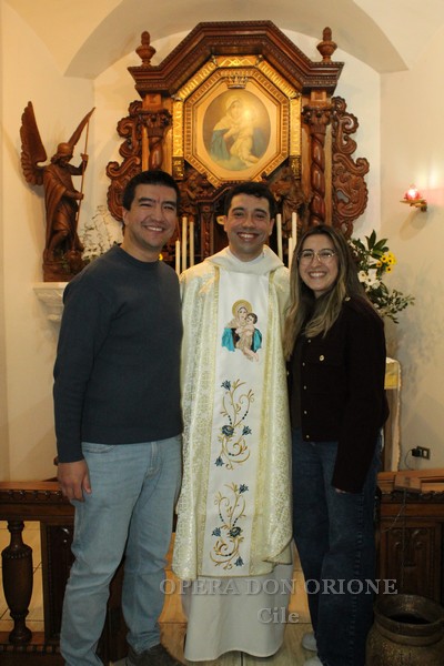 Cile - A Los Angeles ordinato sacerdote Padre Sebastián Vega Selaive  -  30856