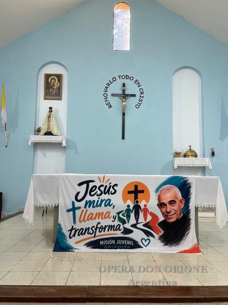 Argentina - “Gesù guarda, chiama e trasforma”. Giovani missionari a Tucumán -  30863