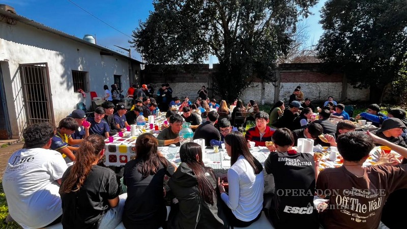 Argentina - “Gesù guarda, chiama e trasforma”. Giovani missionari a Tucumán -  30866