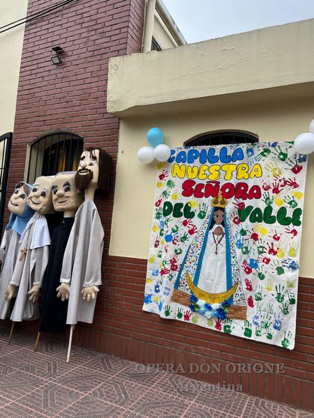 Argentina - “Gesù guarda, chiama e trasforma”. Giovani missionari a Tucumán -  30872