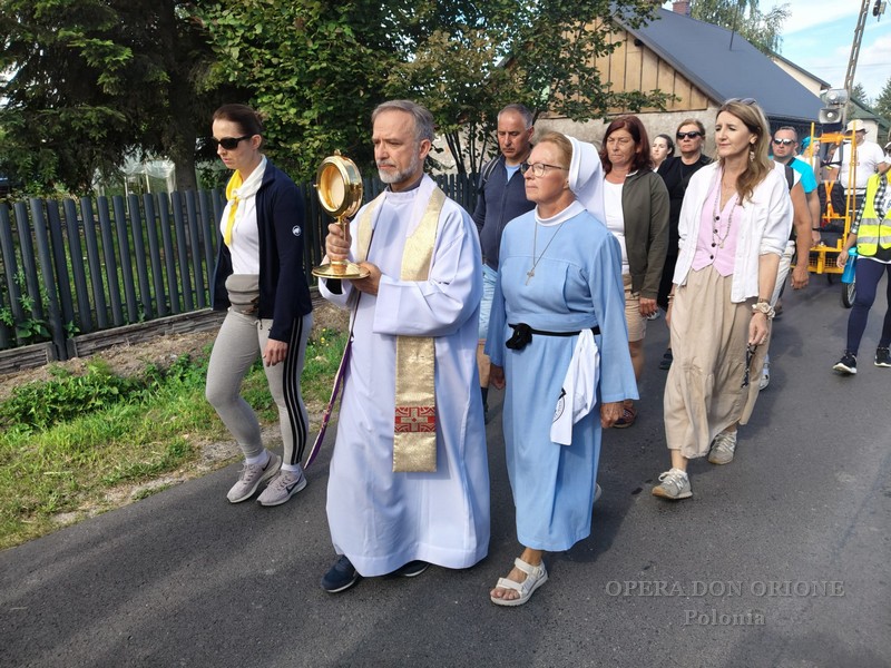 Polonia - Quarant'anni di cammino: il gruppo orionino in pellegrinaggio verso Jasna Góra -  30950