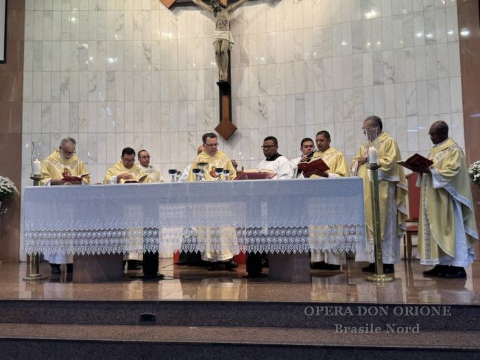 Brasile Nord - Fede, servizio e vocazione: nove religiosi istituiti Lettori e Accoliti -  30969