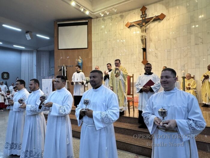 Brasile Nord - Fede, servizio e vocazione: nove religiosi istituiti Lettori e Accoliti -  30978